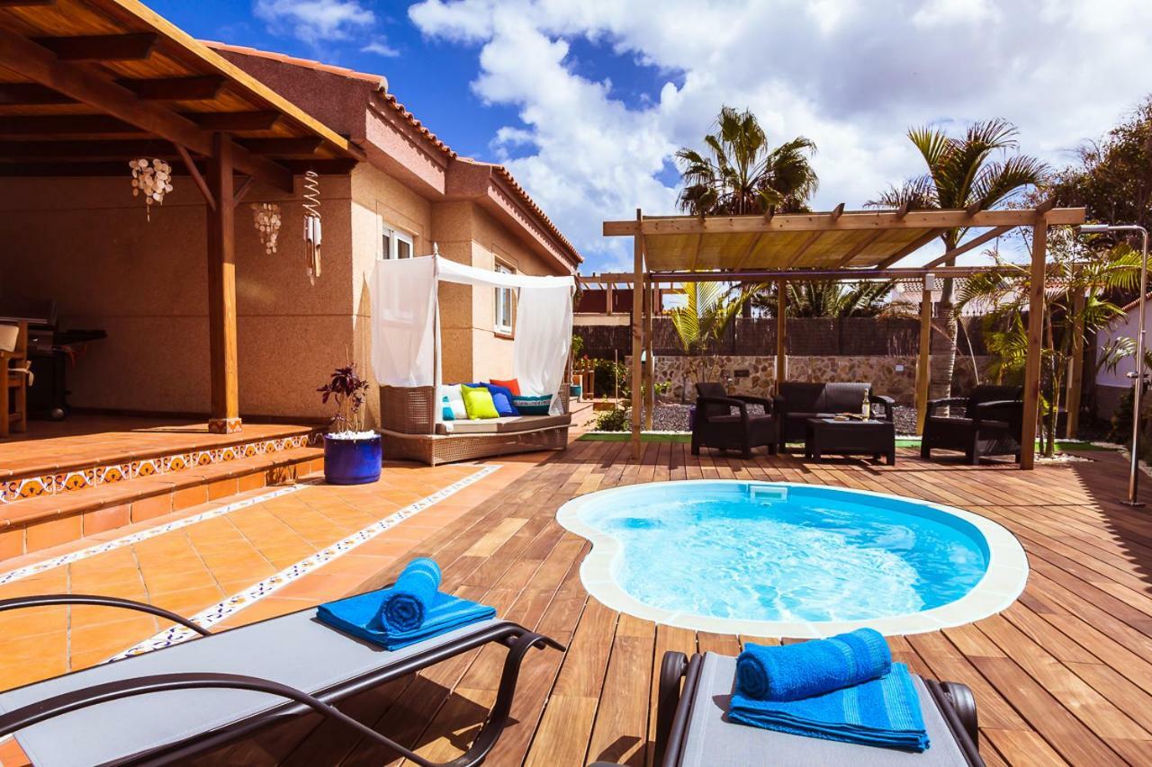 Villa Hibiscus Centrum Corralejo Beach Private Pool Family Exterior foto
